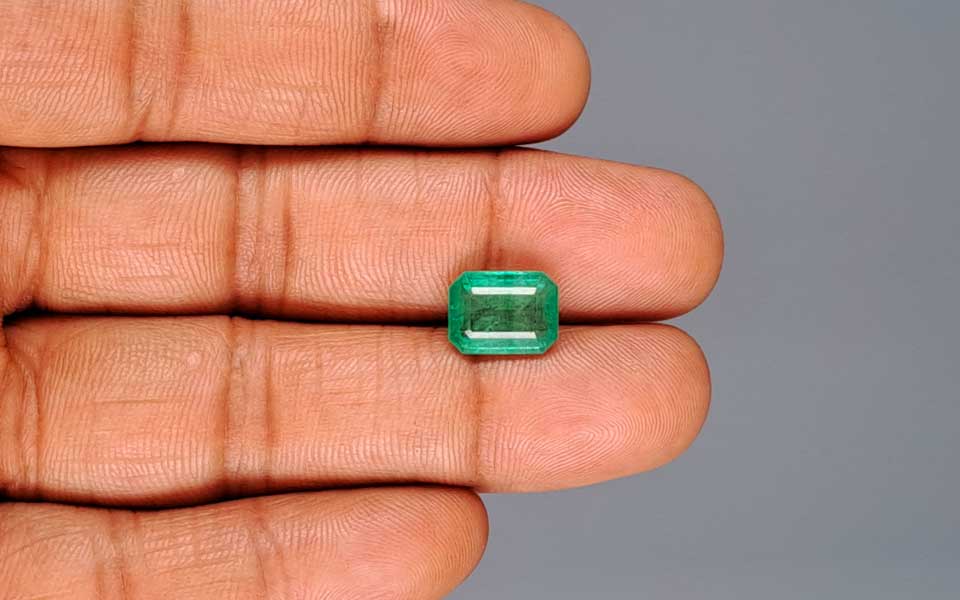 Emerald (Panna) Gemstone - 3.51 Carats