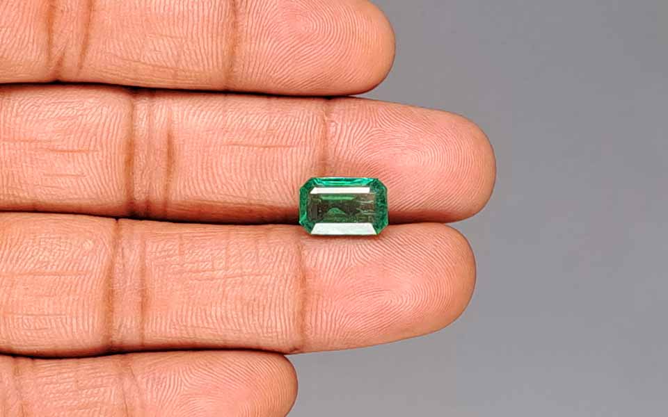 Emerald (Panna) Gemstone - 3.62 Carats