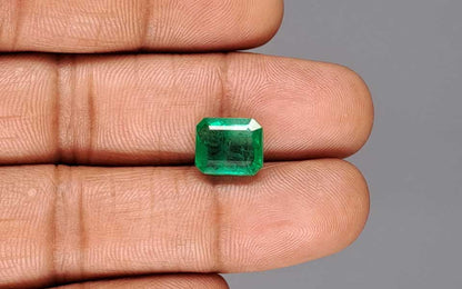 Emerald (Panna) Gemstone - 4.22 Carats