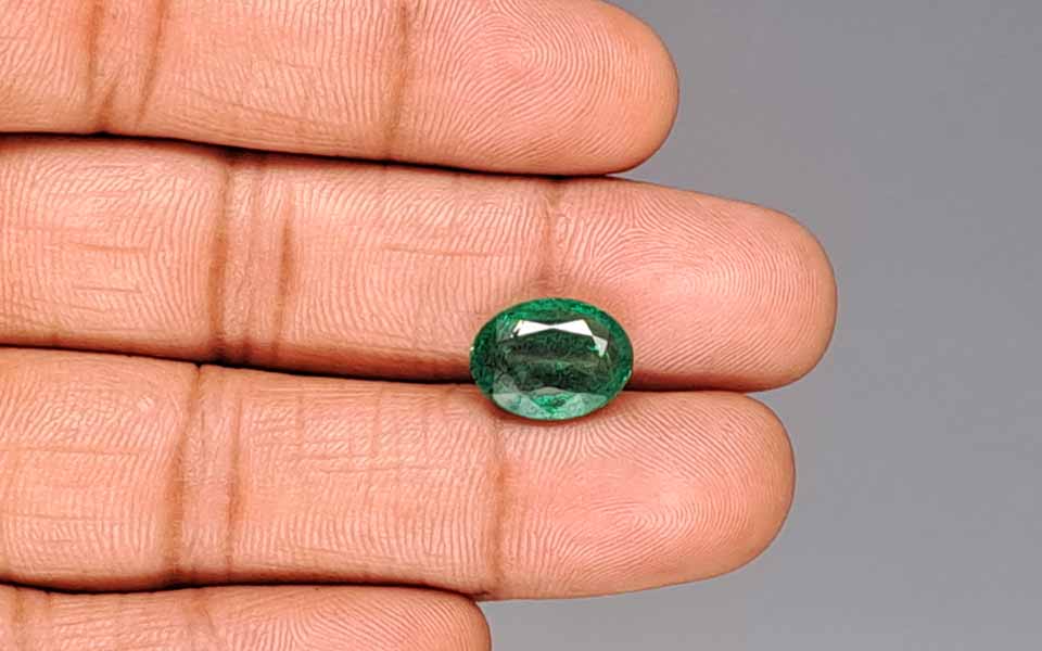 Emerald (Panna) Gemstone - 4.23 Carats