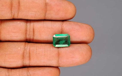 Emerald (Panna) Gemstone - 4.26 Carats