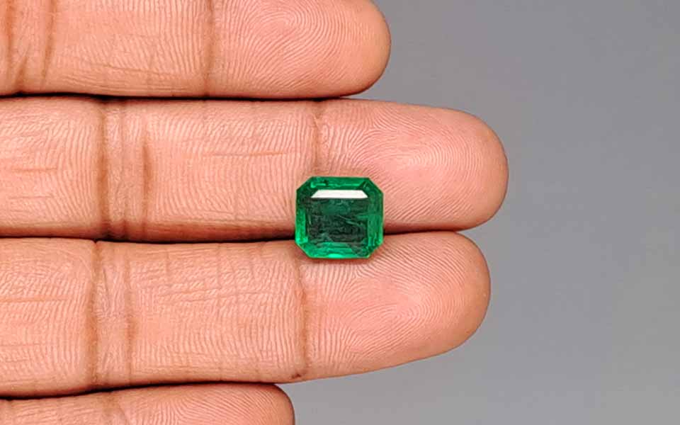 Emerald (Panna) Gemstone - 4.26 Carats