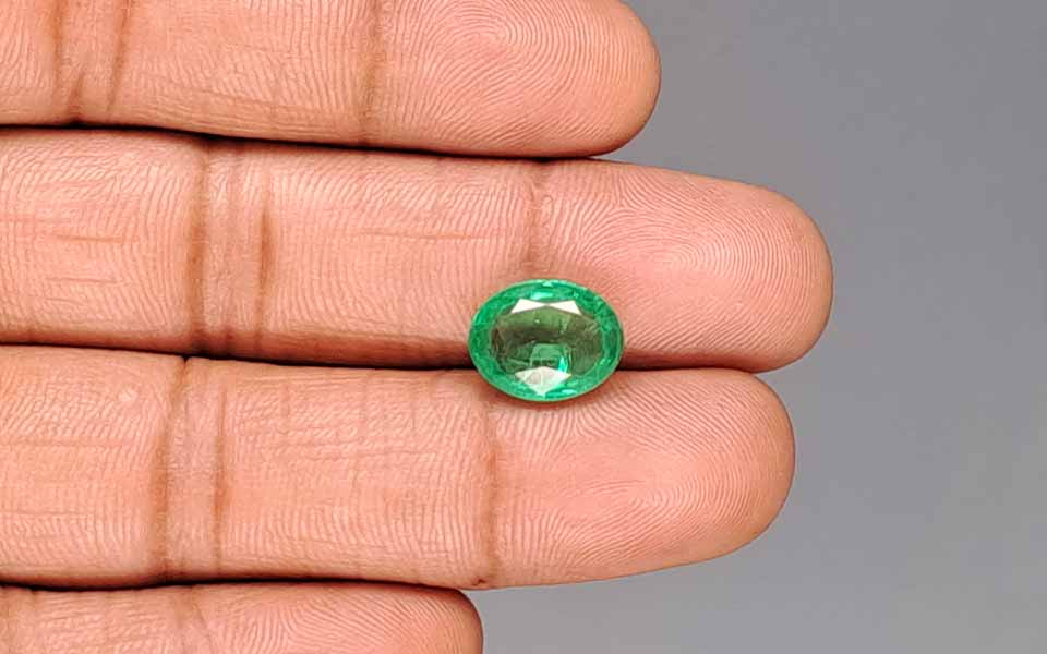 Emerald (Panna) Gemstone - 4.37 Carats