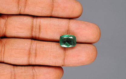 Emerald (Panna) Gemstone - 5.09 Carats