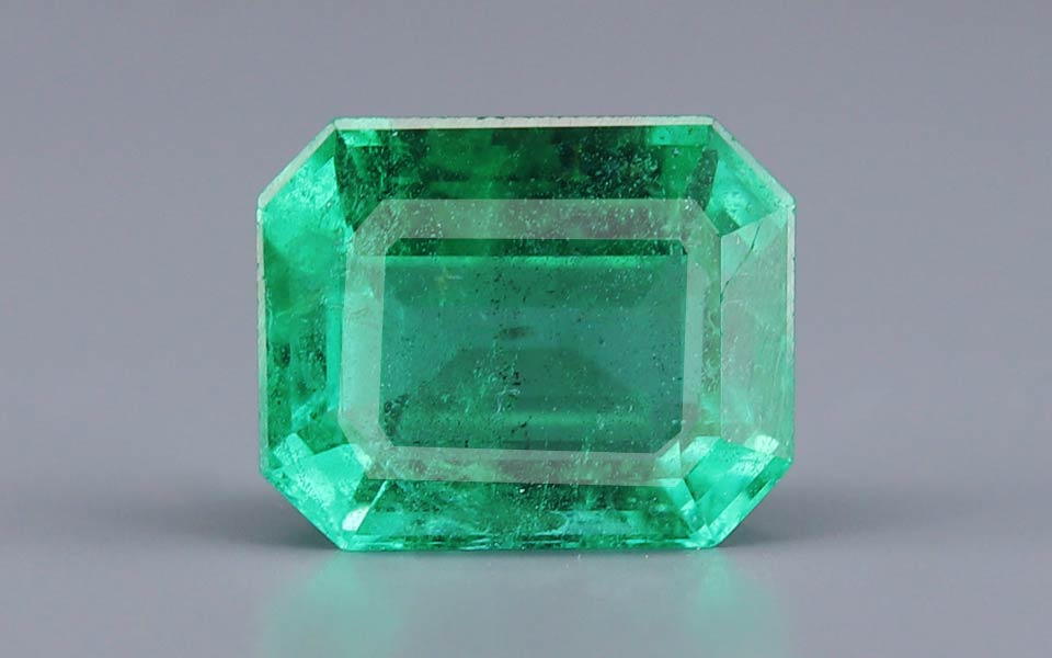 Emerald (Panna) Gemstone - 5.21 Carats