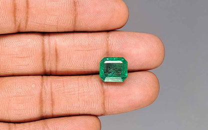 Emerald (Panna) Gemstone - 5.48 Carats
