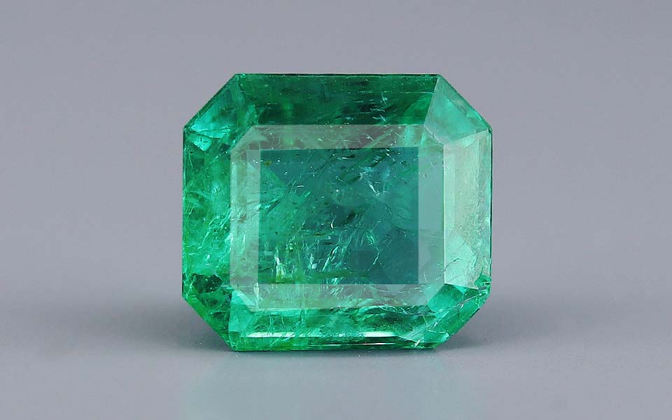 Emerald (Panna) Gemstone - 5.48 Carats