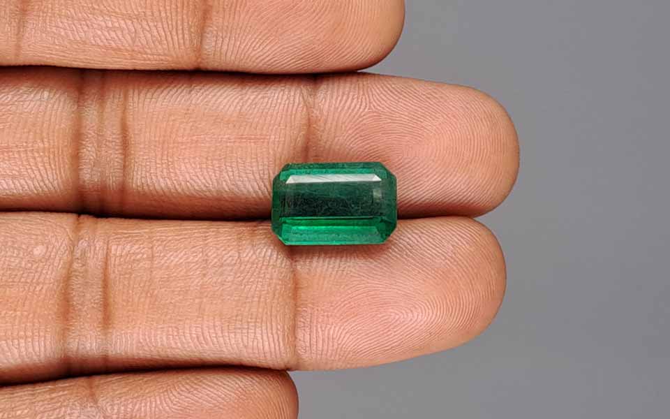 Emerald (Panna) Gemstone - 6.05 Carats