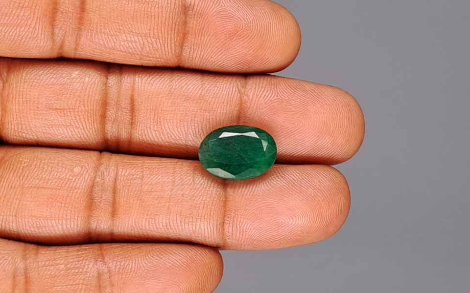 Emerald (Panna) Gemstone - 6.11 Carats