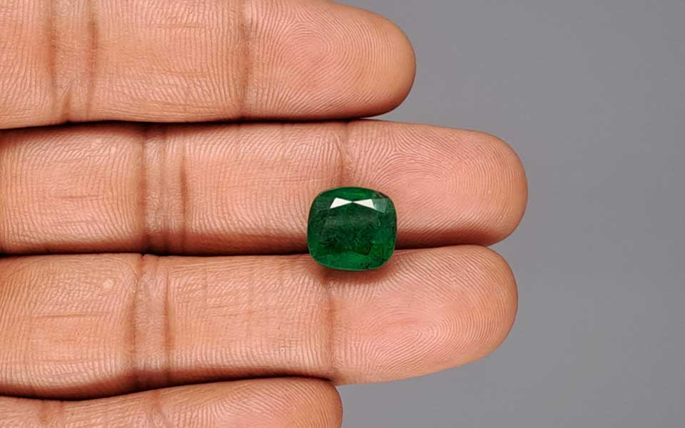 Emerald (Panna) Gemstone - 6.14 Carats
