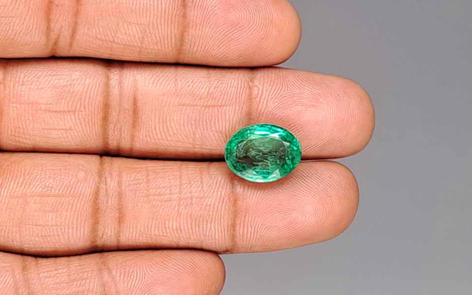 Emerald (Panna) Gemstone - 6.40 Carats