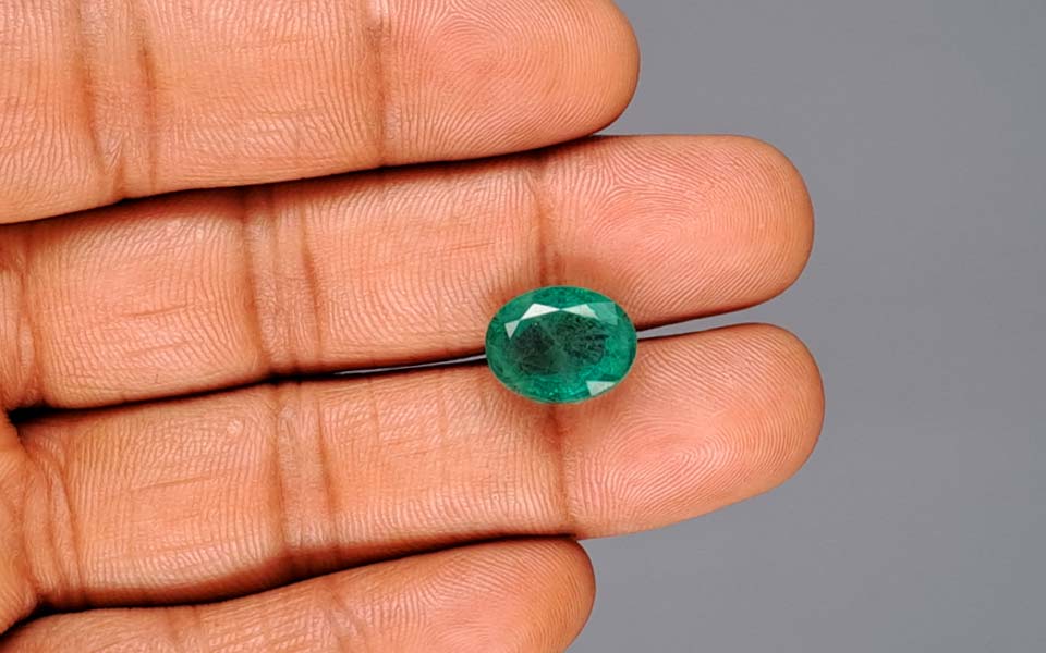 Emerald (Panna) Gemstone - 6.95 Carats