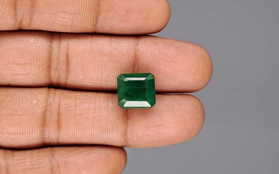 Emerald (Panna) Gemstone - 7.29 Carats