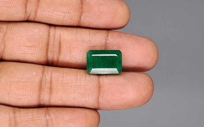 Emerald (Panna) Gemstone - 8.17 Carats